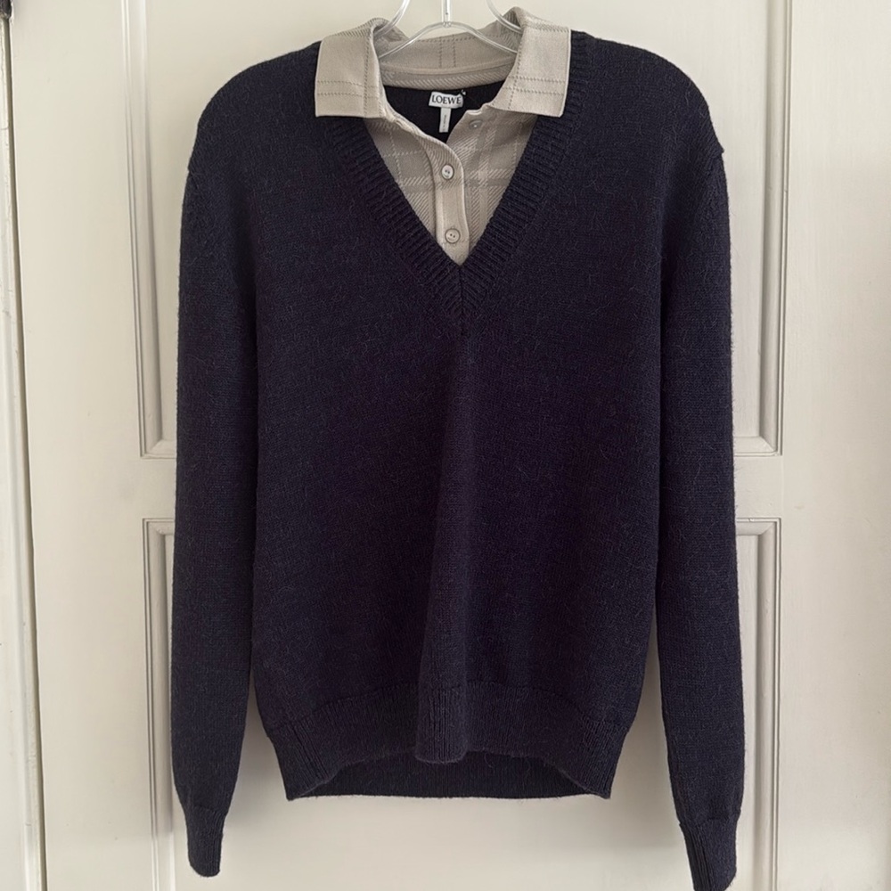 Loewe!! Women’s knitwear!